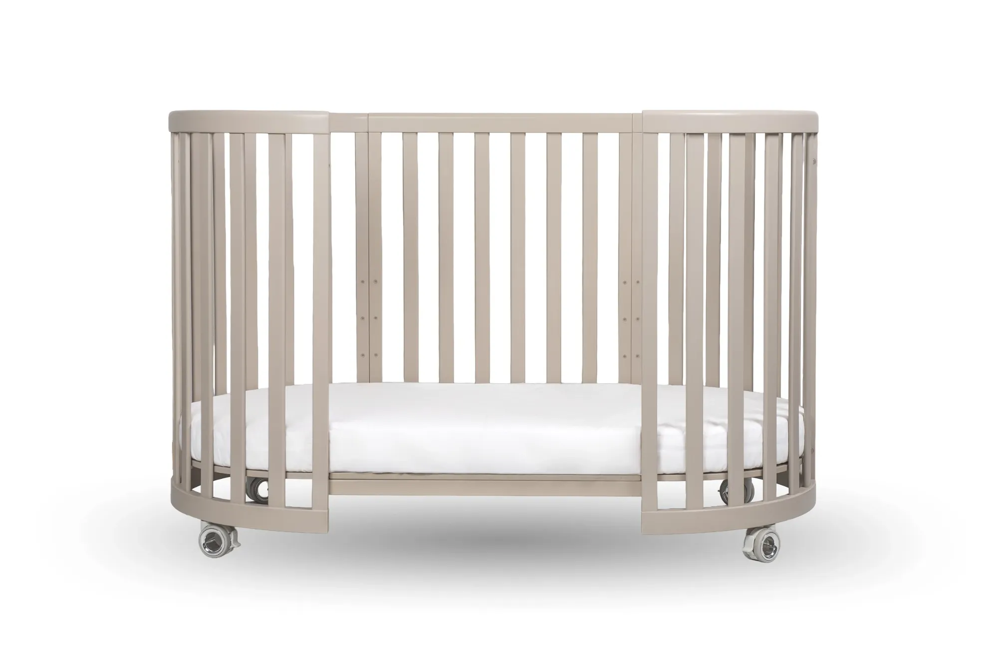 espiro oasis &ndash; a wooden cot that grows with your child with two mattresses and an extension function